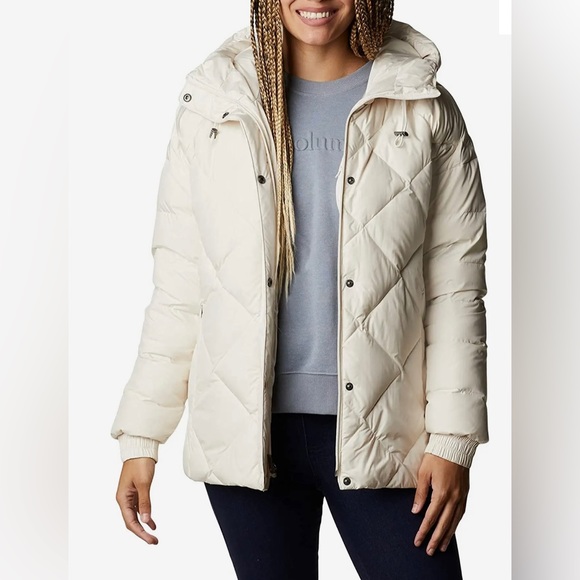 Columbia - Wome’s Icy Heights Belted Jacket - Size: Xs Color: Chalk. - Picture 2 of 8